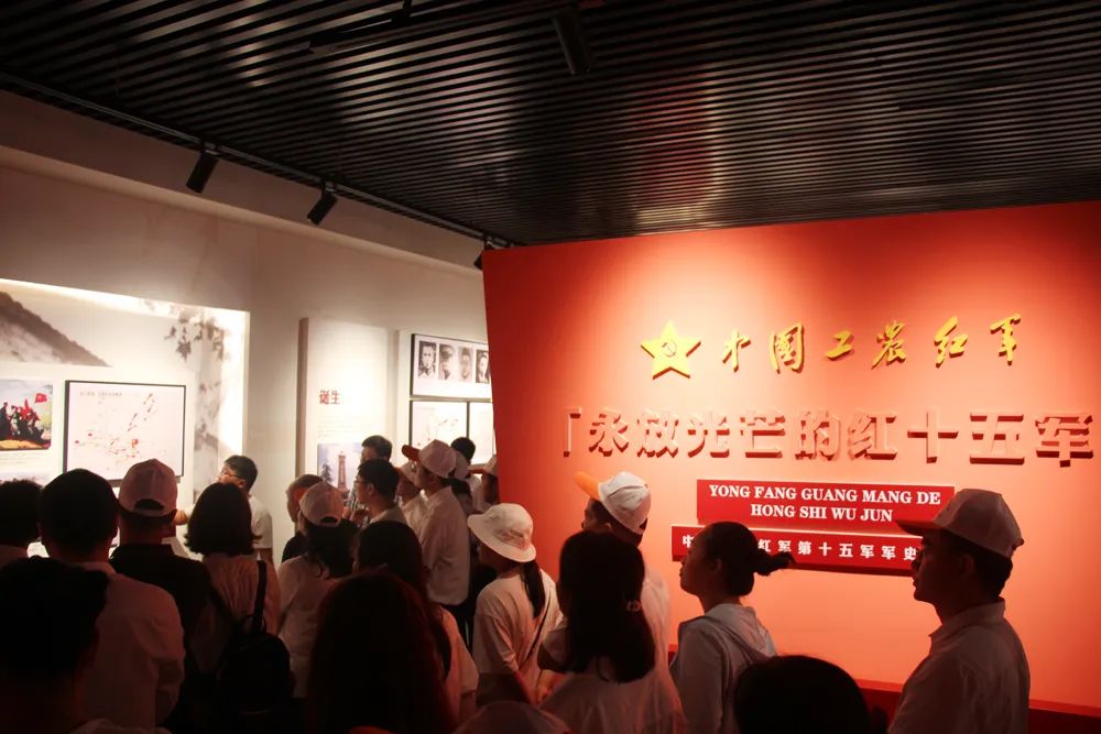 1688609592700672.jpg 1688609592700672.jpg