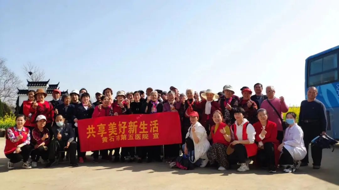 1694685030926918.jpg 关爱老人 暖春暖心.jpg